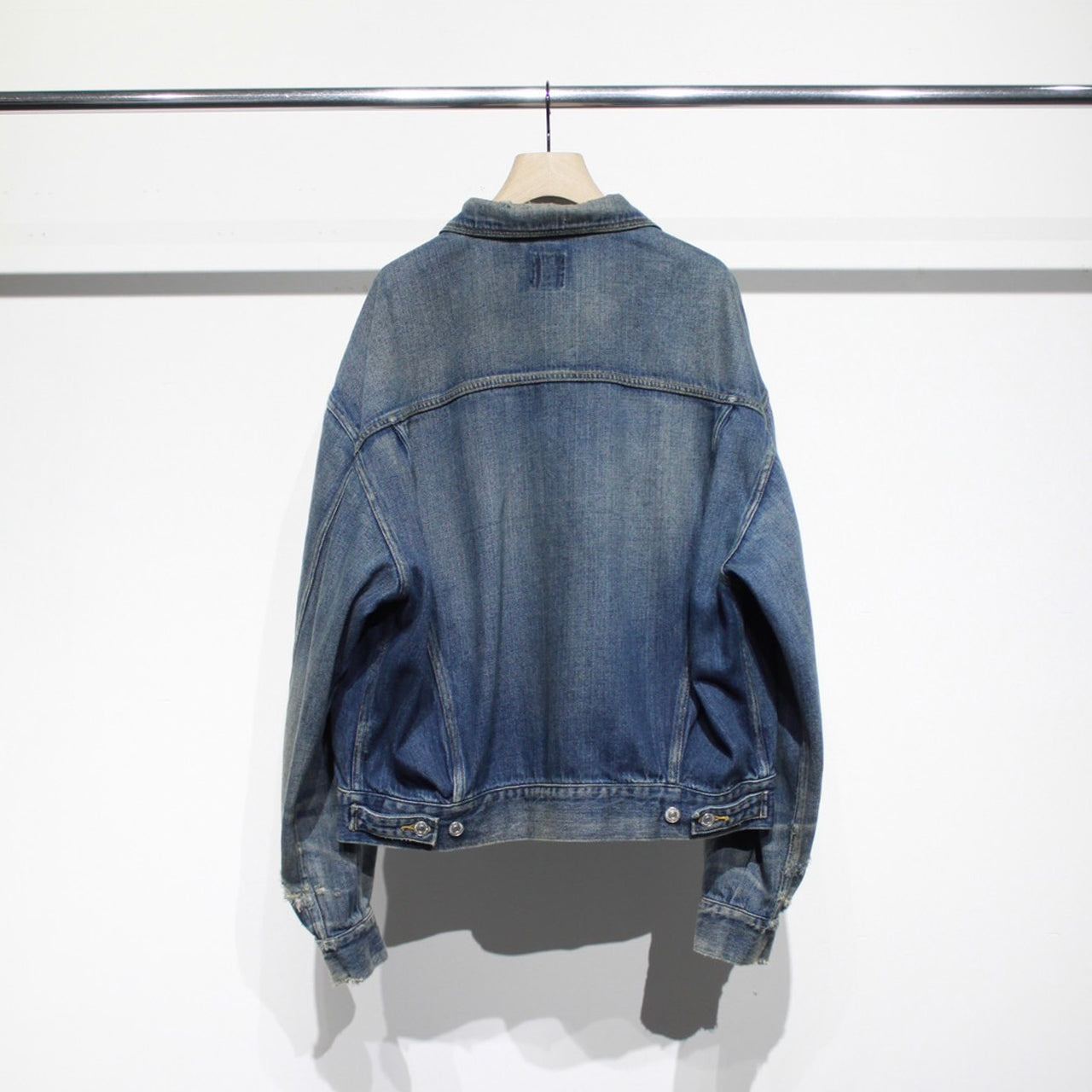 【Soe】Damaged Denim Jacket "Re Stock"