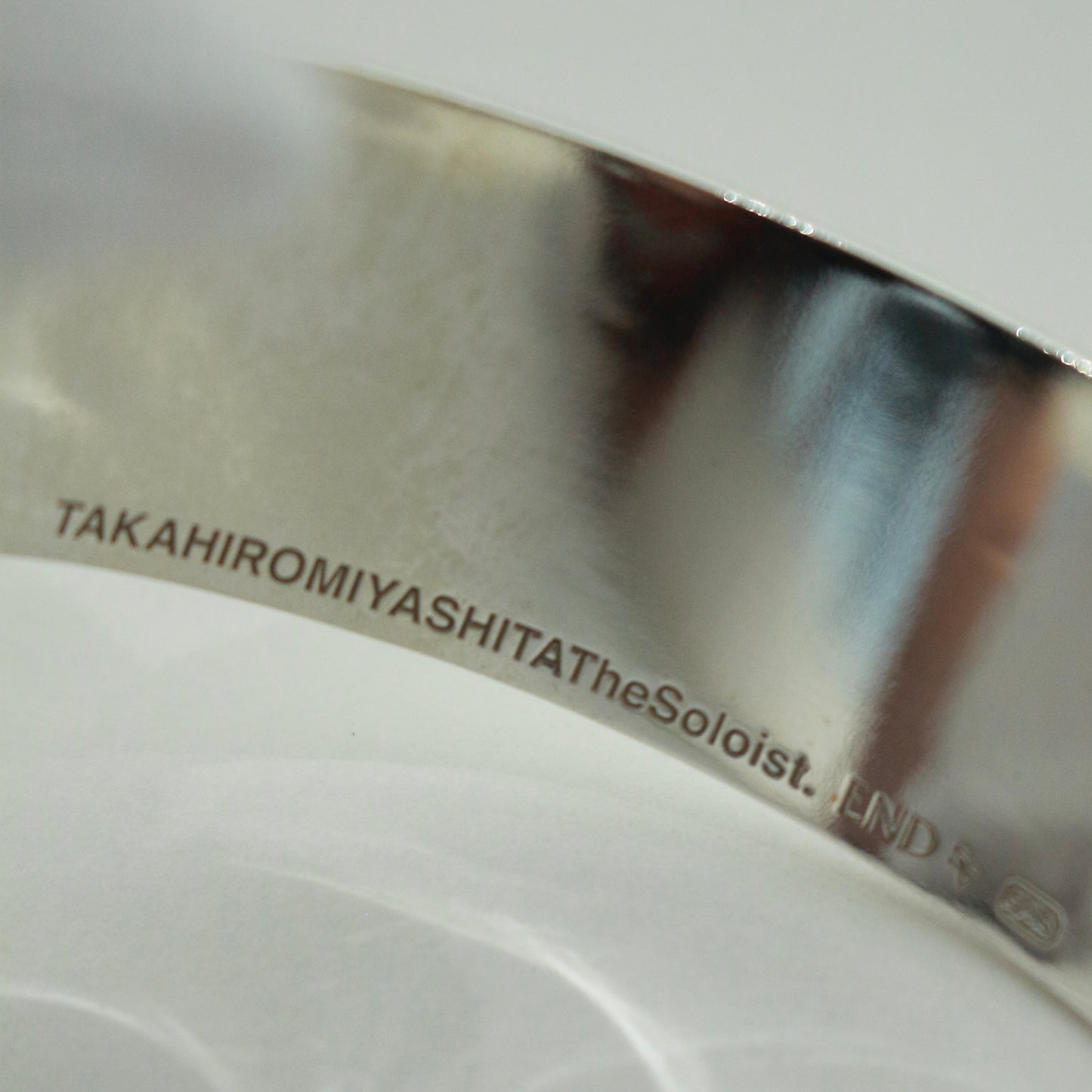 band cuff. -20mm-