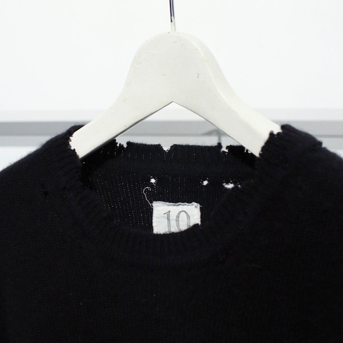 GRUNGY CASHMERE SWETER