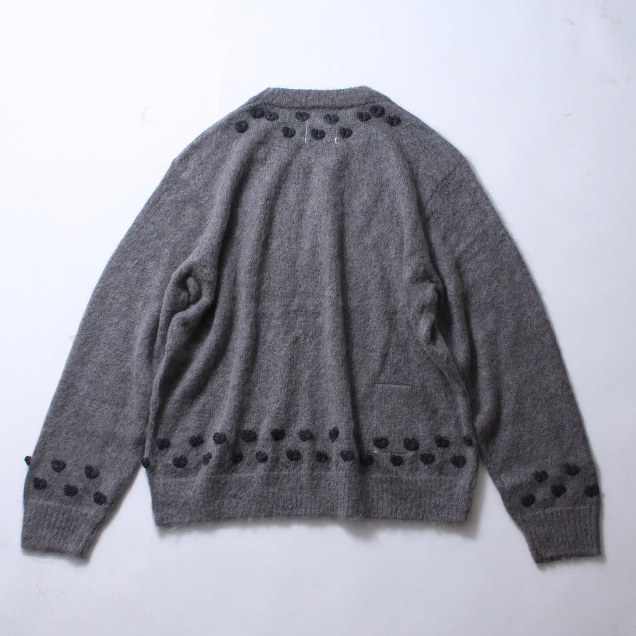 【TAKAHIROMIYASHITA TheSoloist.】heart attached mohaer crew neck sweater.