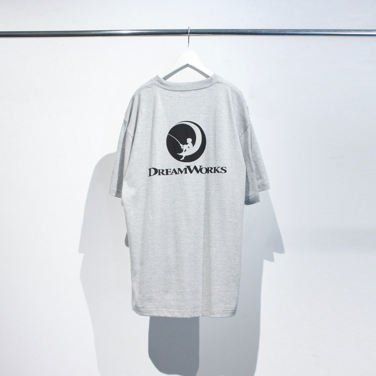 WAVE x DreamWorks WAVE CINE VIVANT TEE