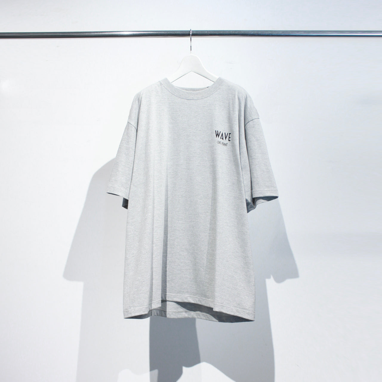 WAVE x DreamWorks WAVE CINE VIVANT TEE