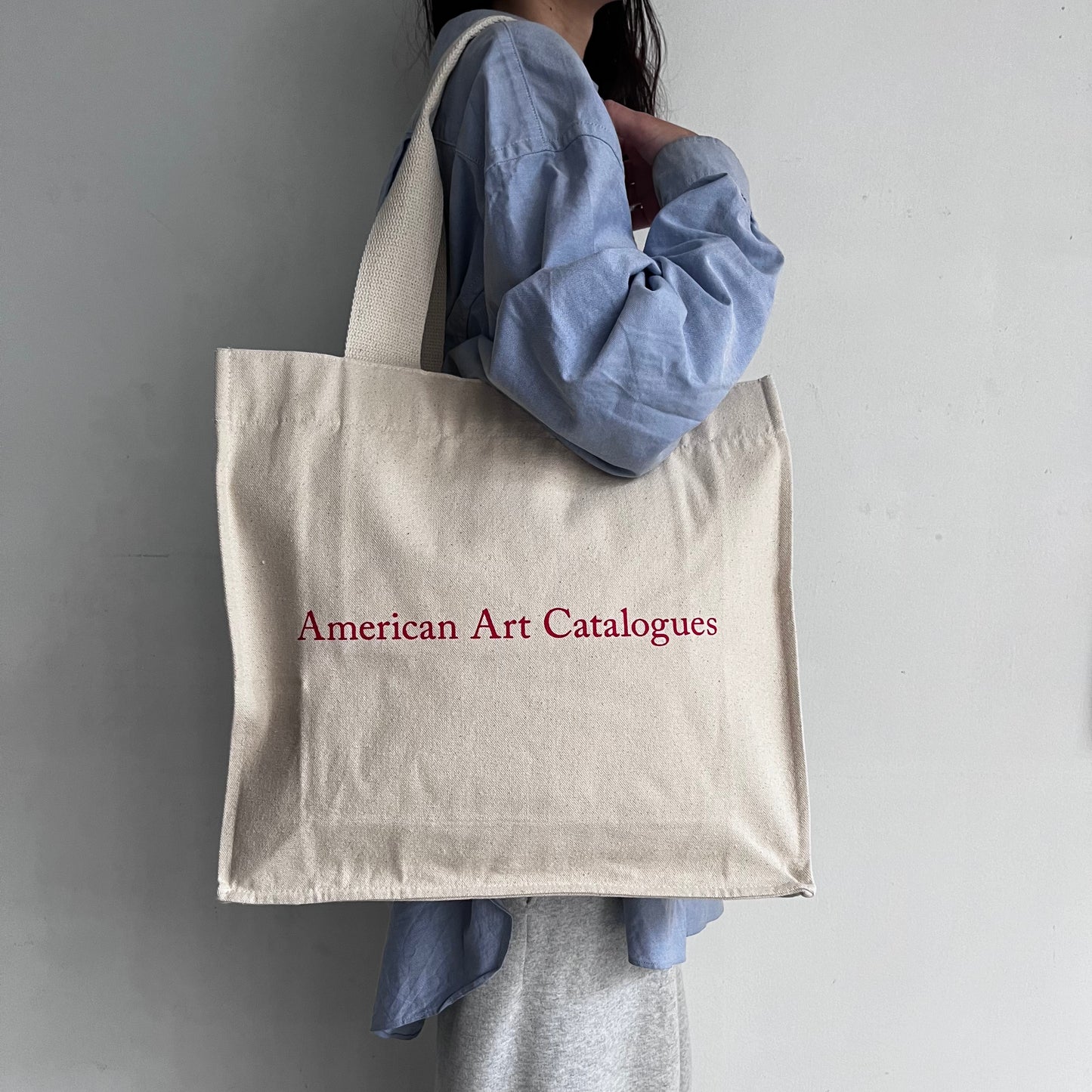 AMERICAN ART CATALOGUES BOOK BAG