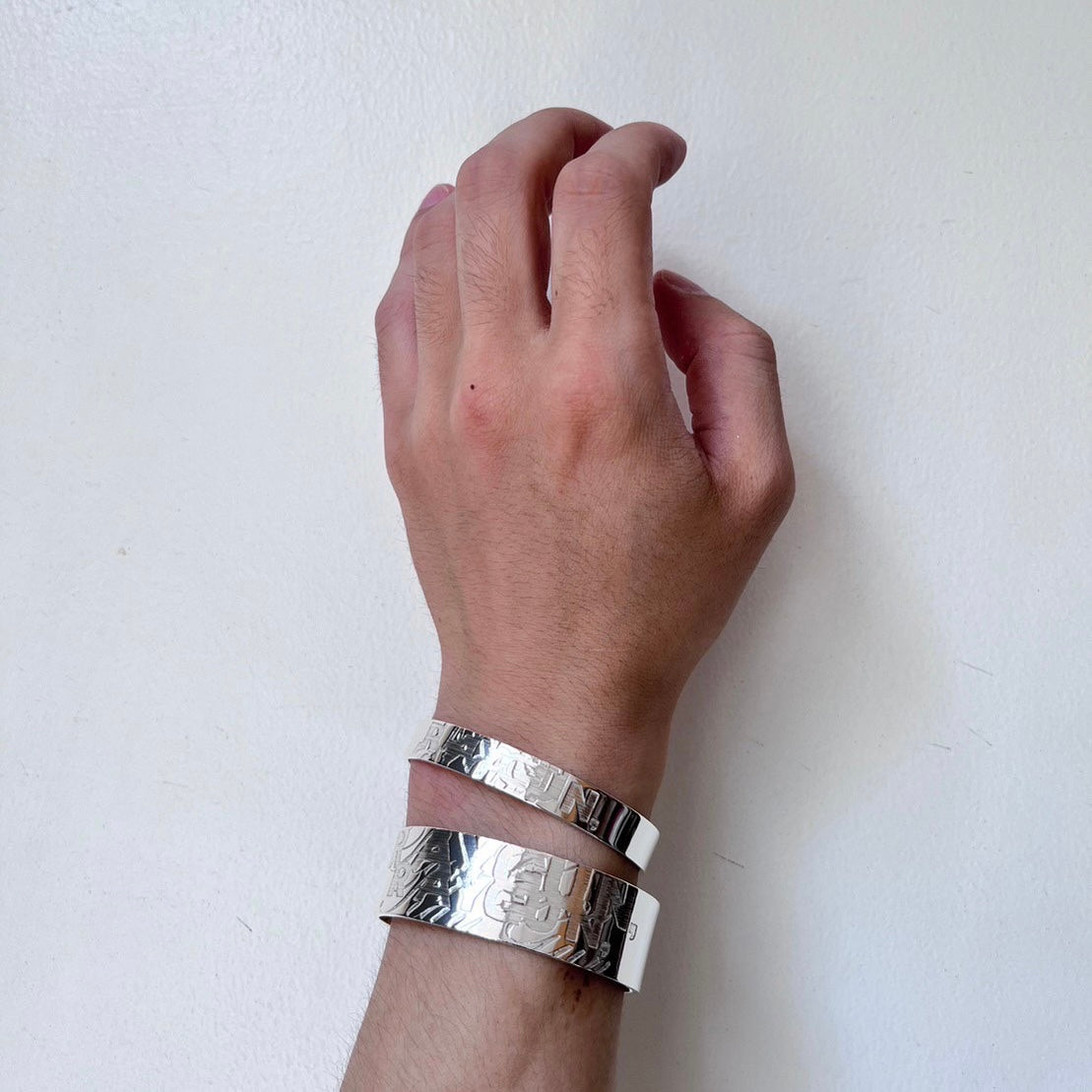 band cuff. -20mm-