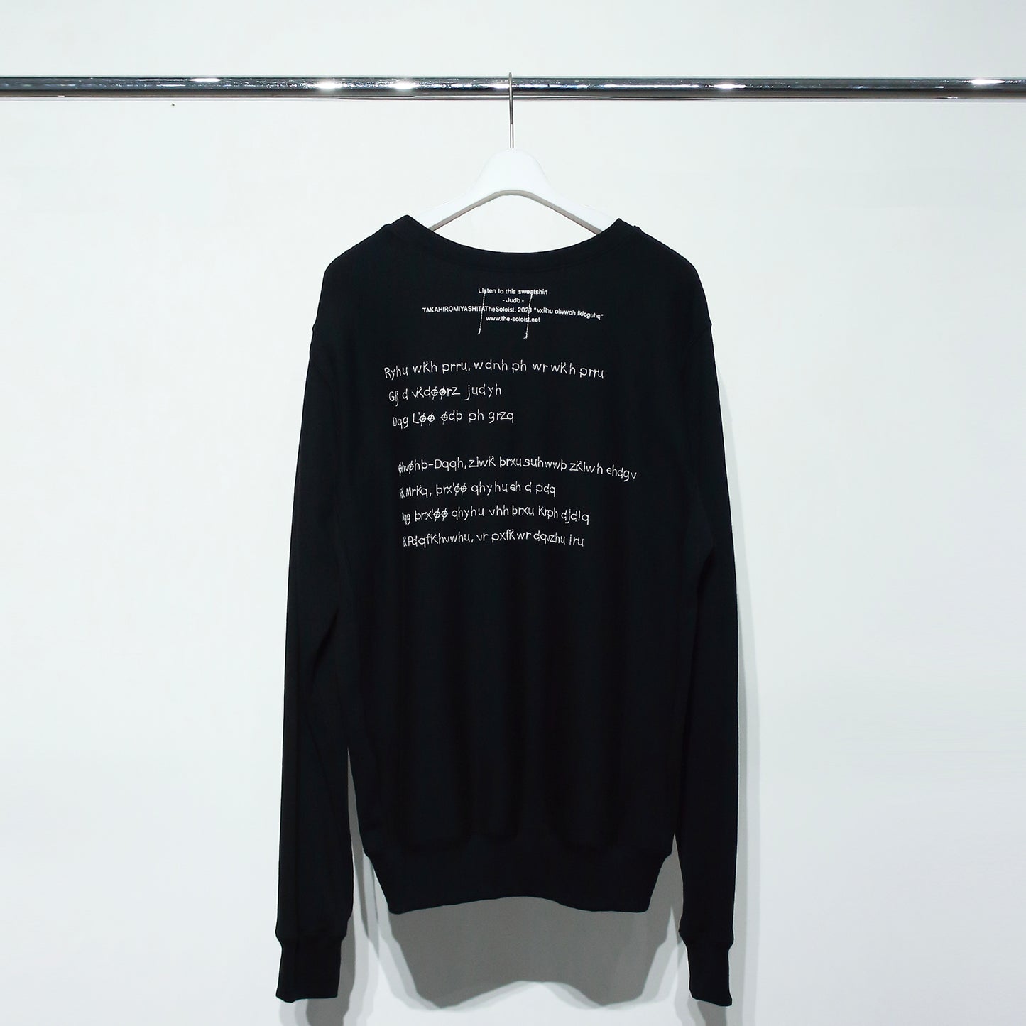 jane smith.(crew neck sweatshirt)