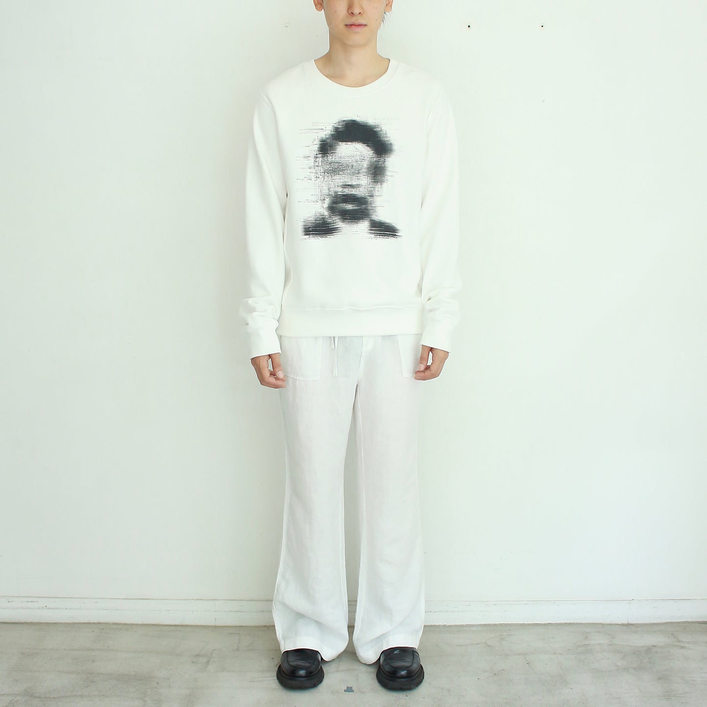 john smith.(crew neck sweatshirt)