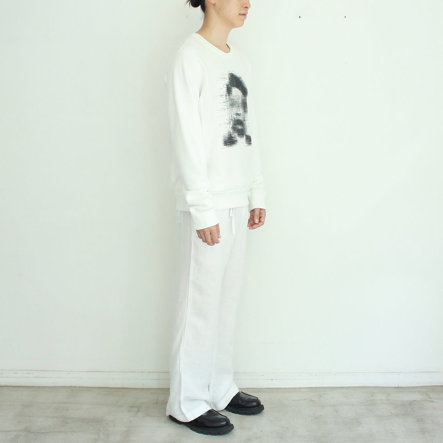 john smith.(crew neck sweatshirt)