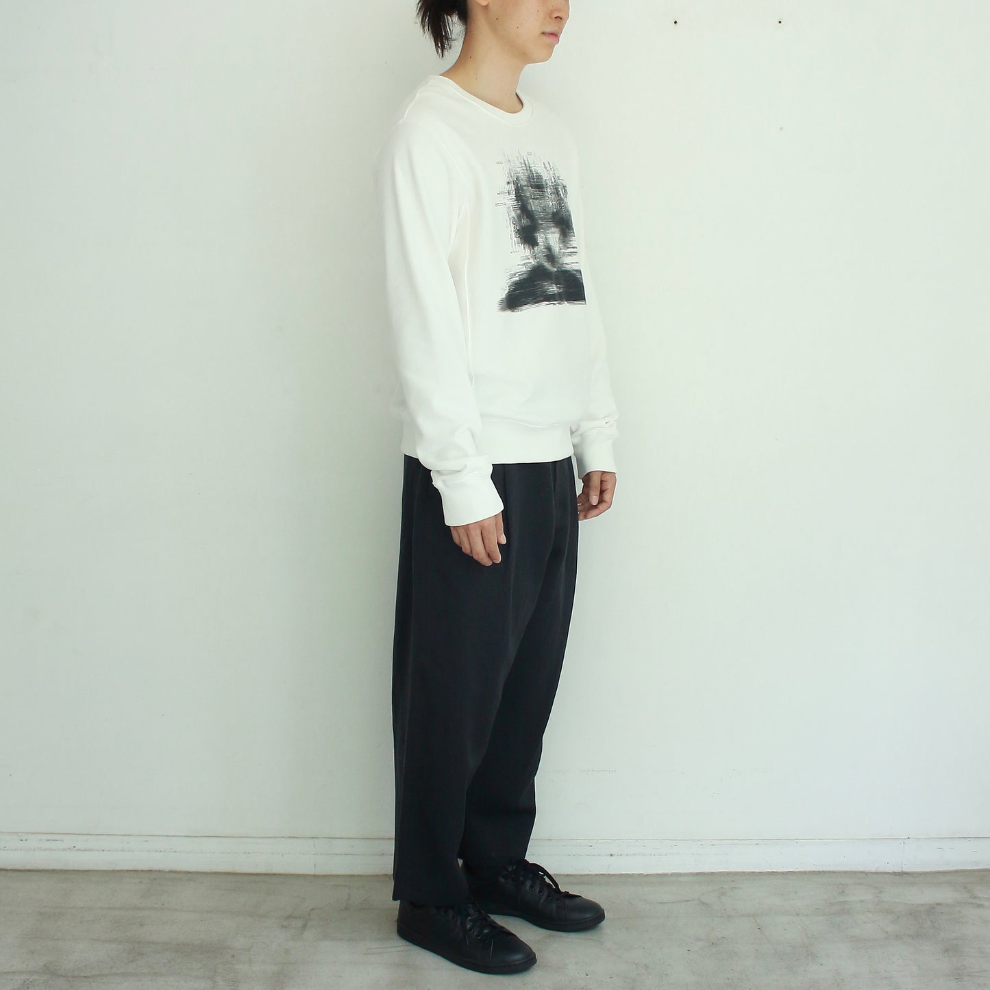 jane smith.(crew neck sweatshirt)