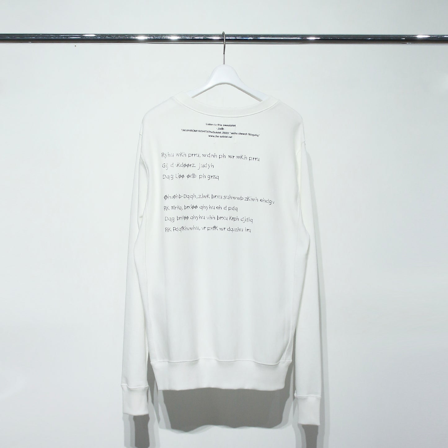 jane smith.(crew neck sweatshirt)