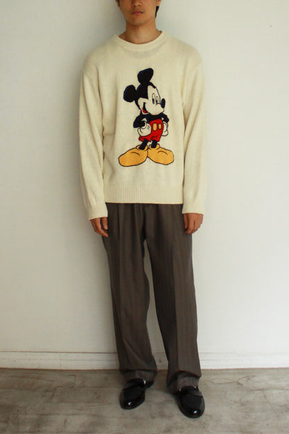 Mickey Mouse Art Knit