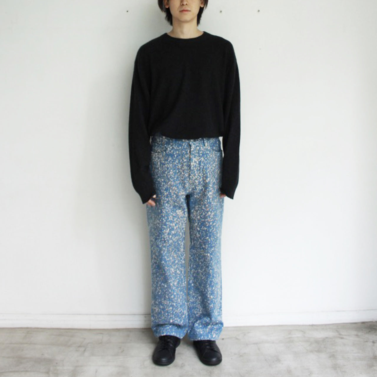 【Soe】Flower Splashed Regular Jeans