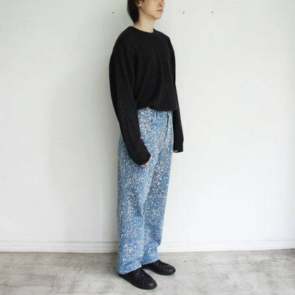【Soe】Flower Splashed Regular Jeans